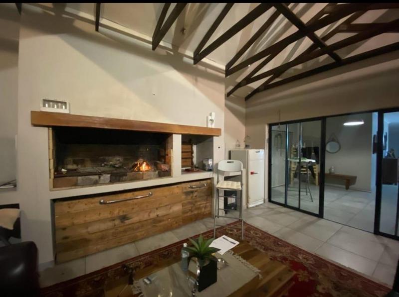 4 Bedroom Property for Sale in Amandelrug Western Cape